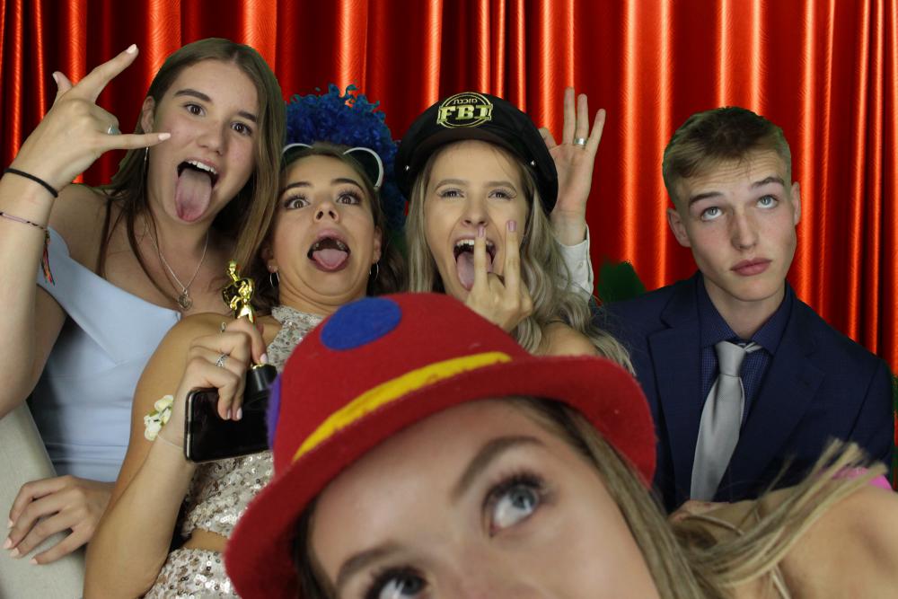 Christ School Prom | View more photos from the event at gallery.myphotoboothexperience.co.uk/u/MyPhotoBoothExperienceLtd/Christ-School-Prom